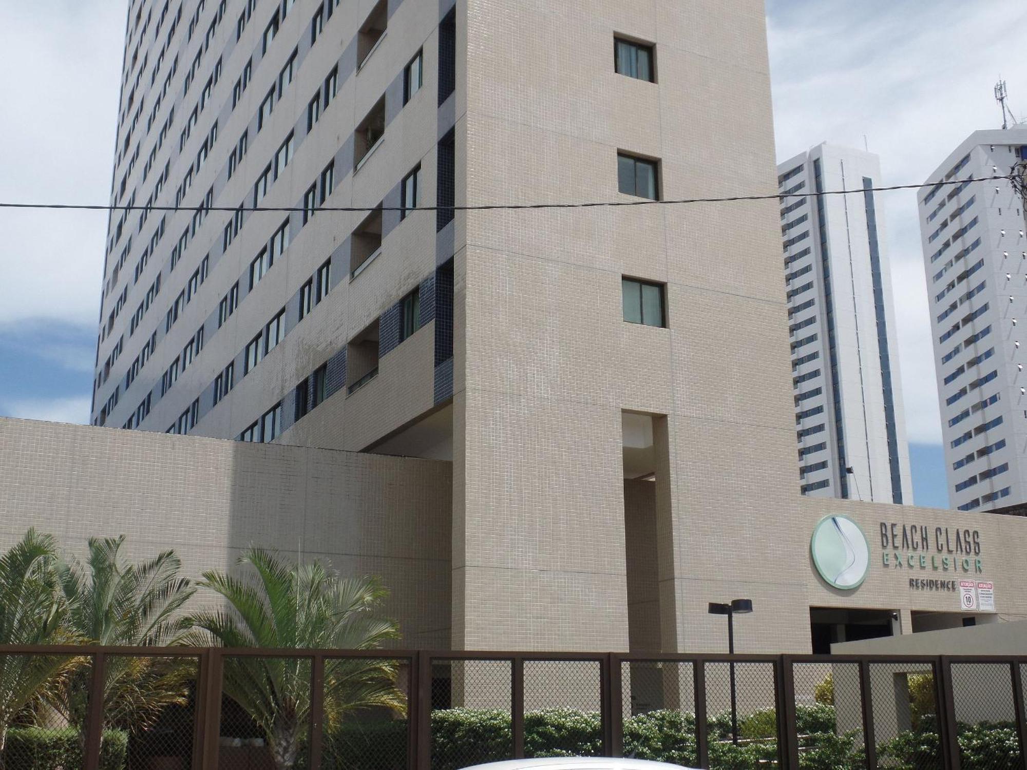 Flat Ao Lado Do Rio Mar No Edf Class Excelsior Por Yolo Recife